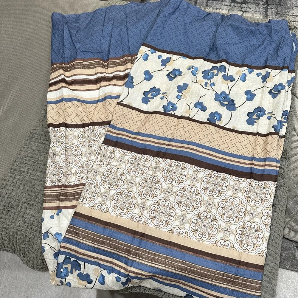 Floral shower curtain